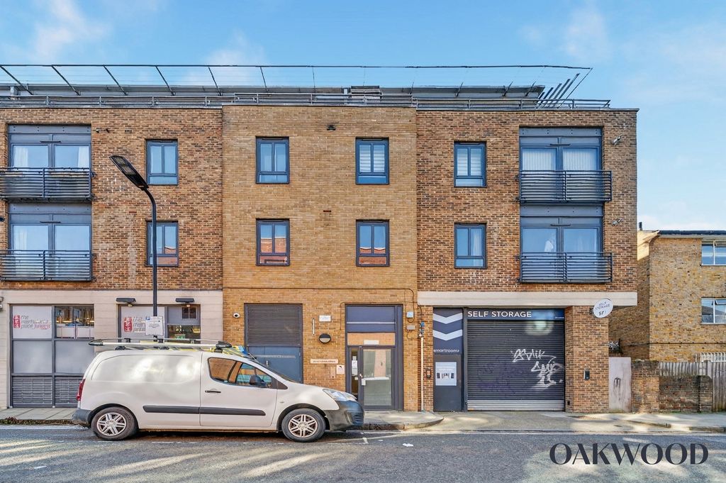 Property photo 1 of 14