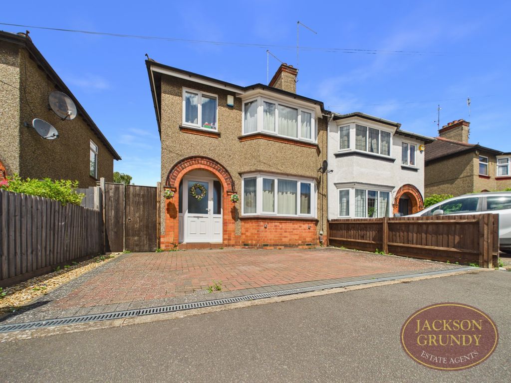 Property photo 1 of 13 Kingsway
