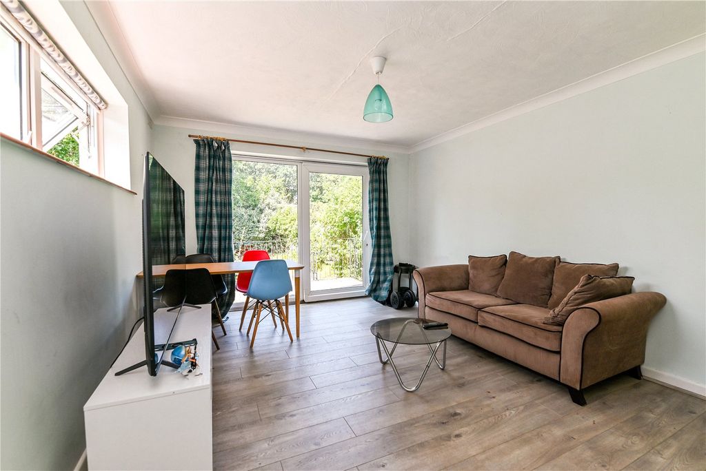 Property photo 3 of 15 Picture No. 04