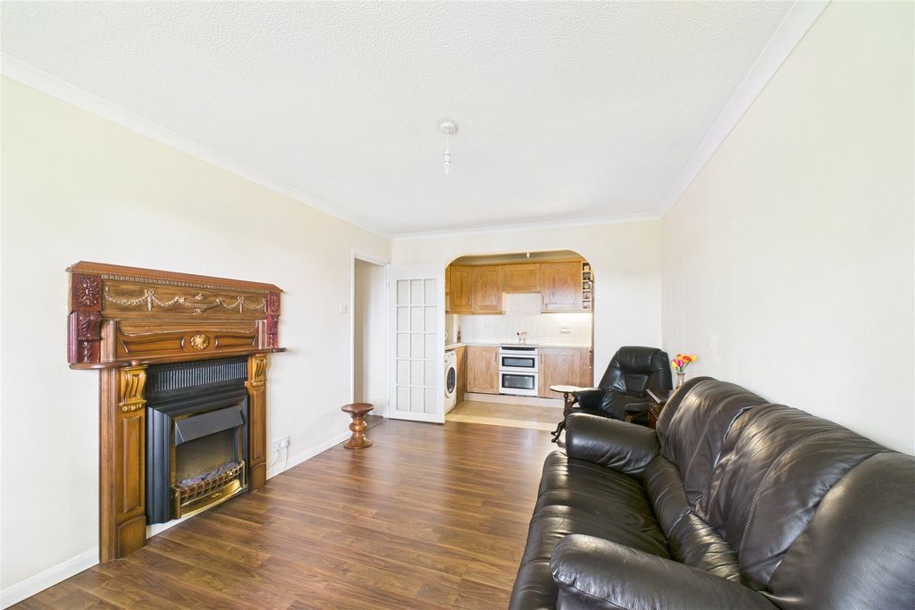 Property photo 2 of 8 Picture No. 09