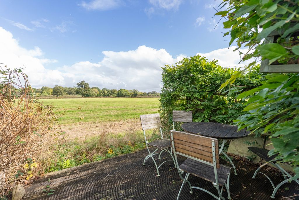 Property photo 3 of 12 Dsc02587