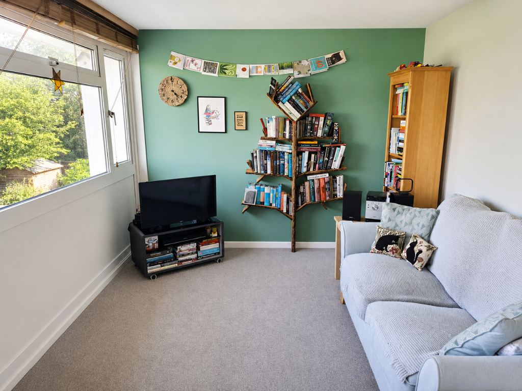 Property photo 3 of 12