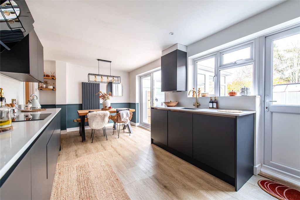 Property photo 3 of 29 Picture 3