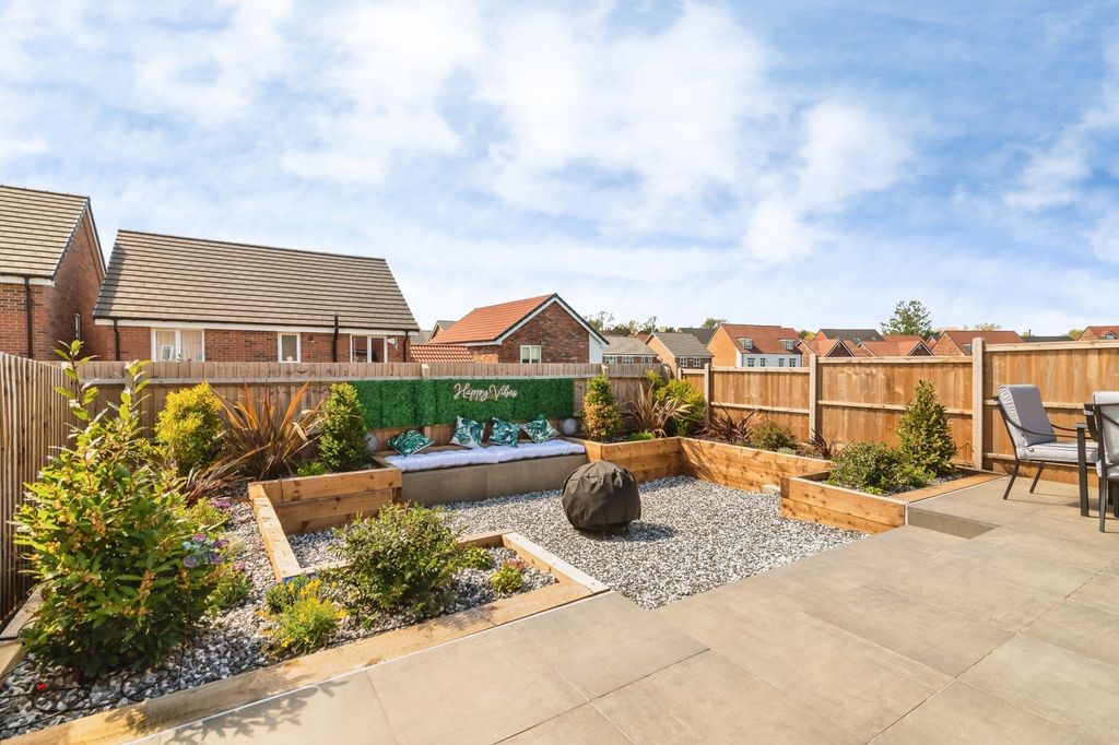 Property photo 2 of 22 Pbox-Img.Jpg