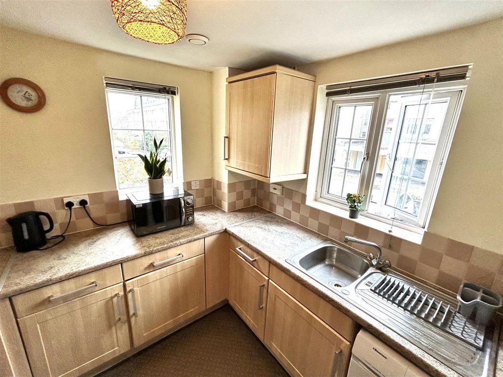 Property photo 2 of 15 Img_9643.Jpg