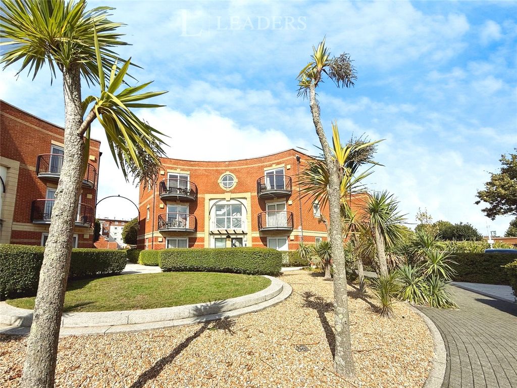 Property photo 1 of 22 Picture No. 09
