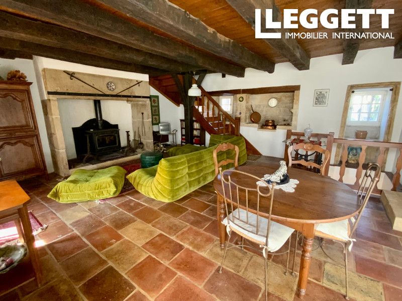 Property photo 2 of 10