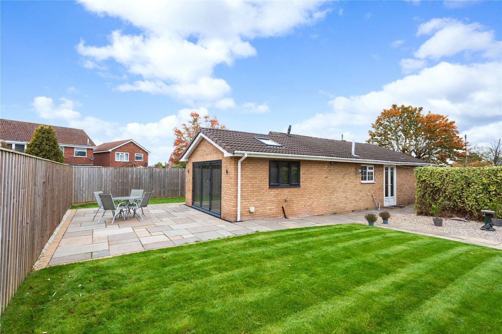 Property photo 3 of 14 Photos