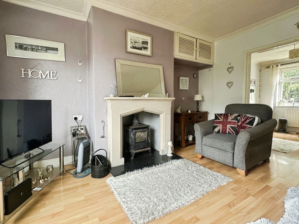 Property photo 2 of 16 Lounge.Jpg