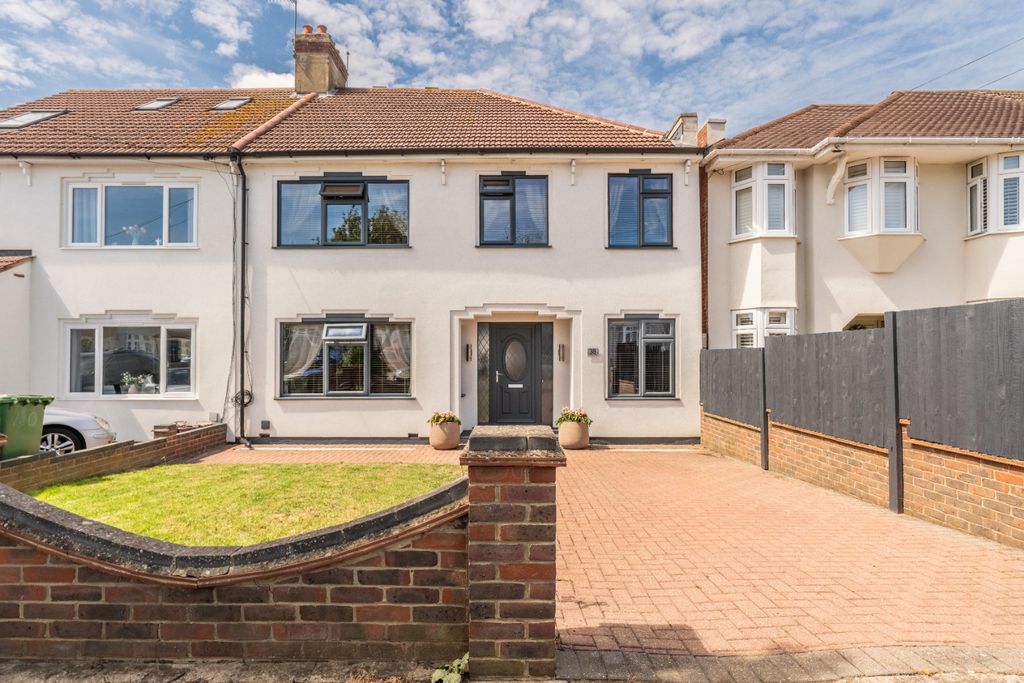 Property photo 2 of 32 5131272