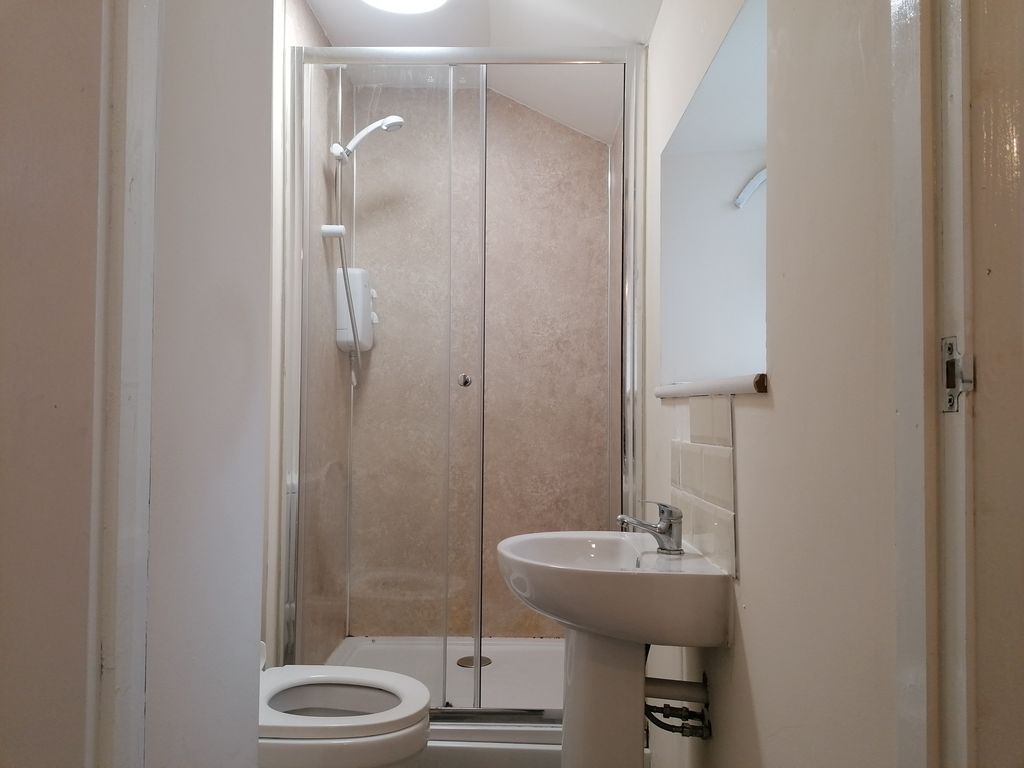 Property photo 2 of 7 Shower Room