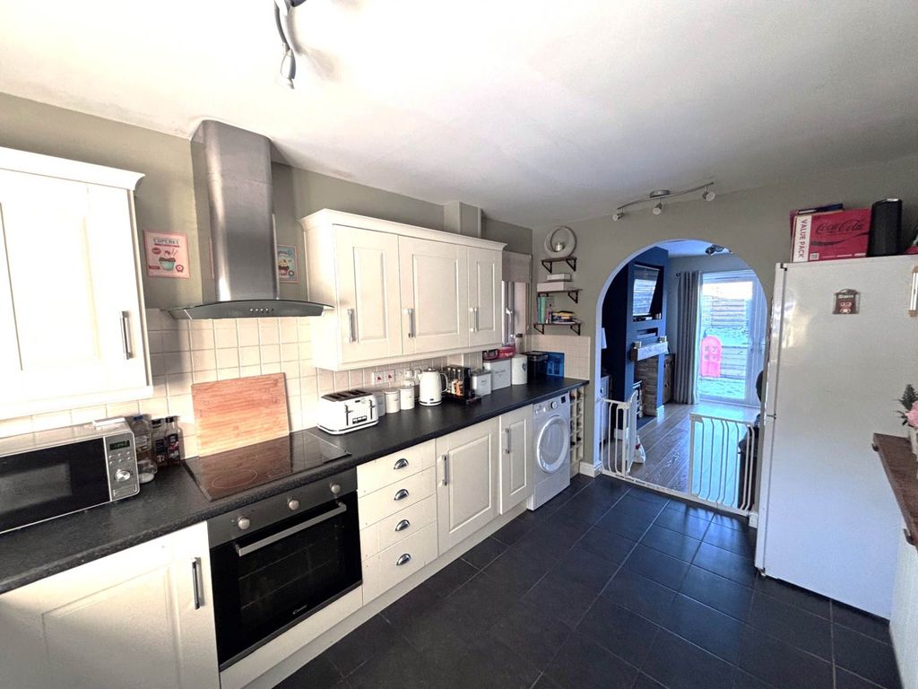 Property photo 3 of 13