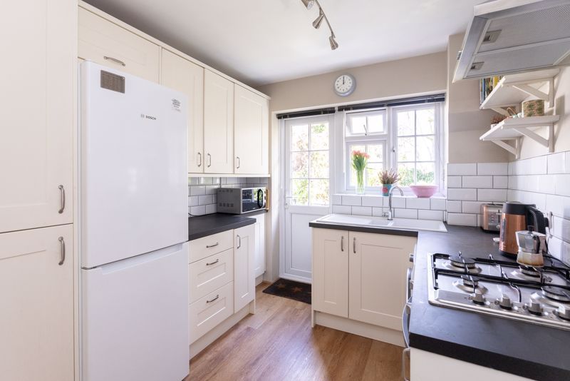 Property photo 3 of 14 Kitchen