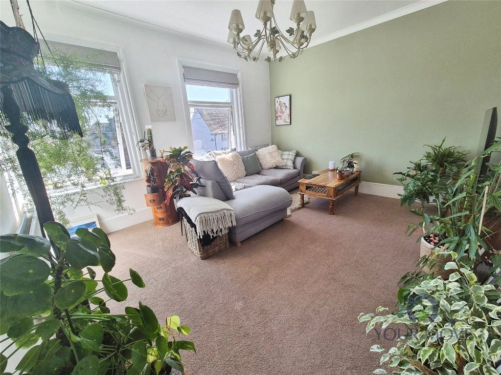 Property photo 2 of 10 Living Room