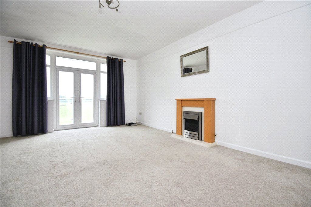 Property photo 3 of 11 Picture No. 02