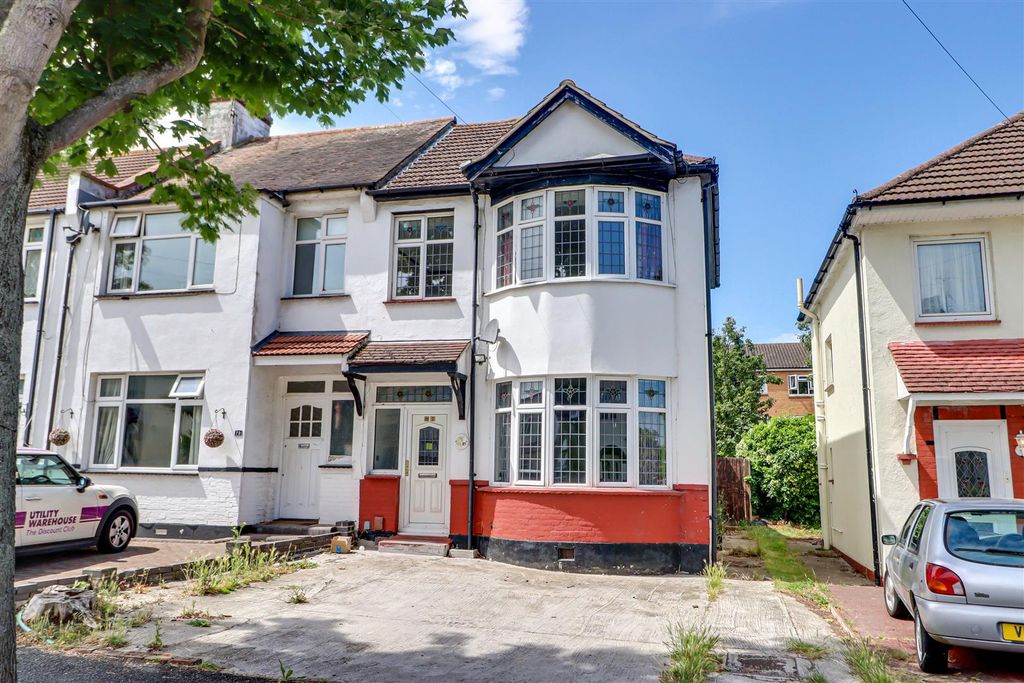 Property photo 1 of 18