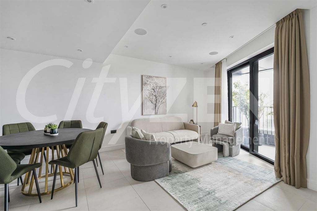 Property photo 1 of 27 Reception