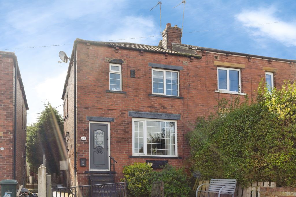 Property photo 1 of 15 The Property