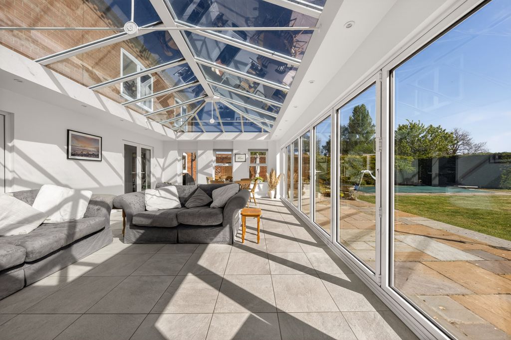 Property photo 2 of 44 Garden Room &amp; Pool View
