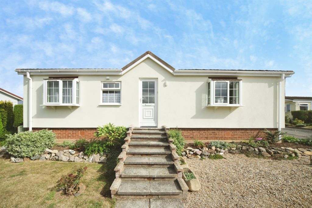 Property photo 1 of 21