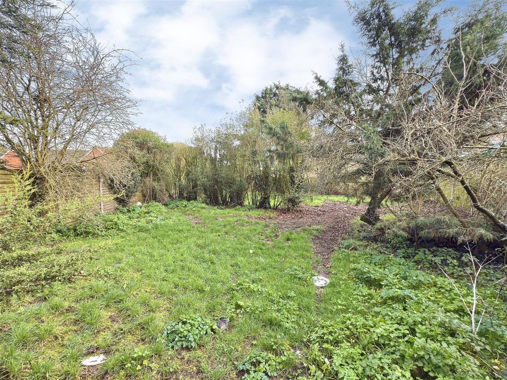 Property photo 2 of 17 Yarmouth Road Broome (11).Jpg