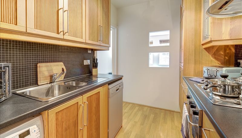 Property photo 3 of 10 Image