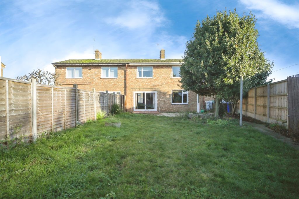 Property photo 2 of 12