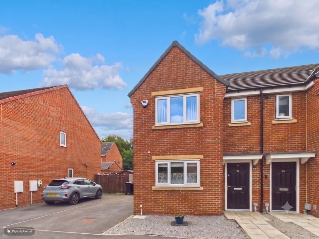Property photo 3 of 13 1