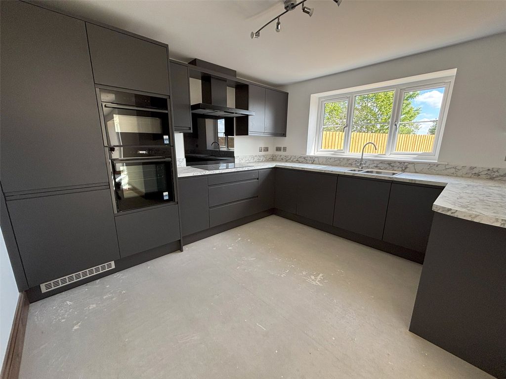 Property photo 3 of 21 Picture No. 74