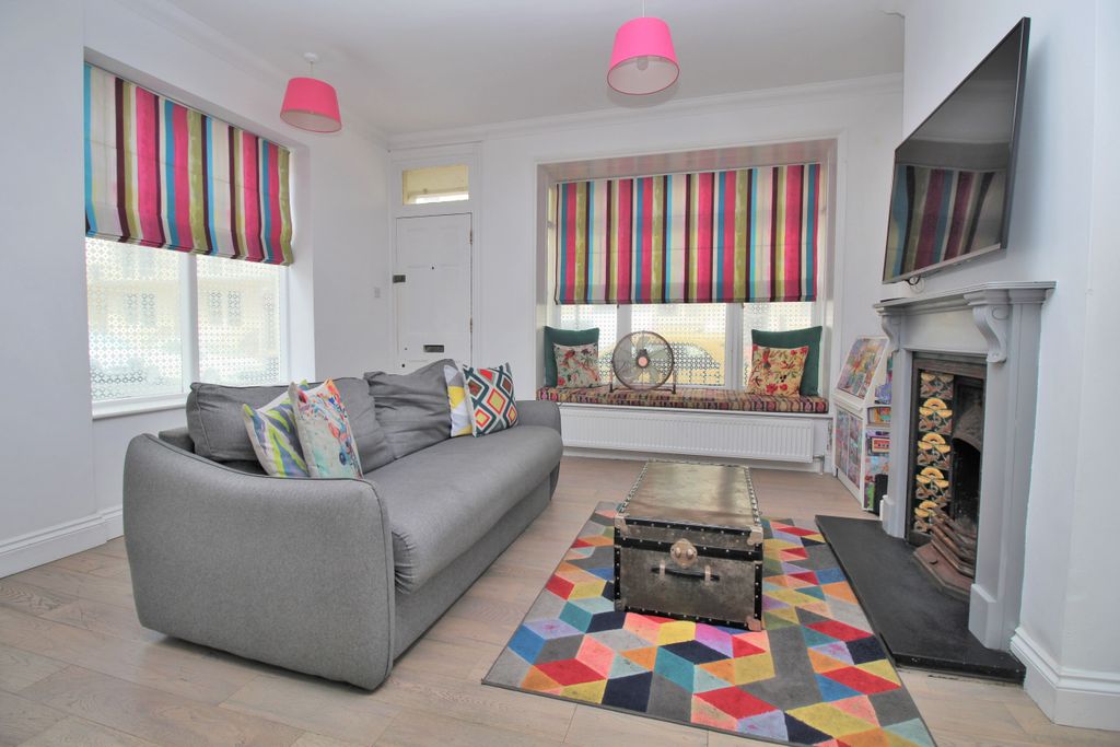 Property photo 1 of 31 26