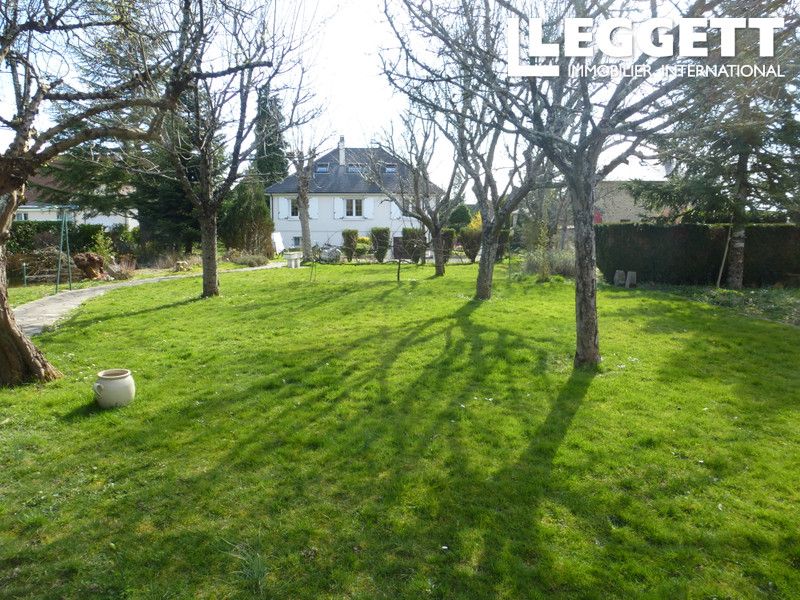 Property photo 2 of 10