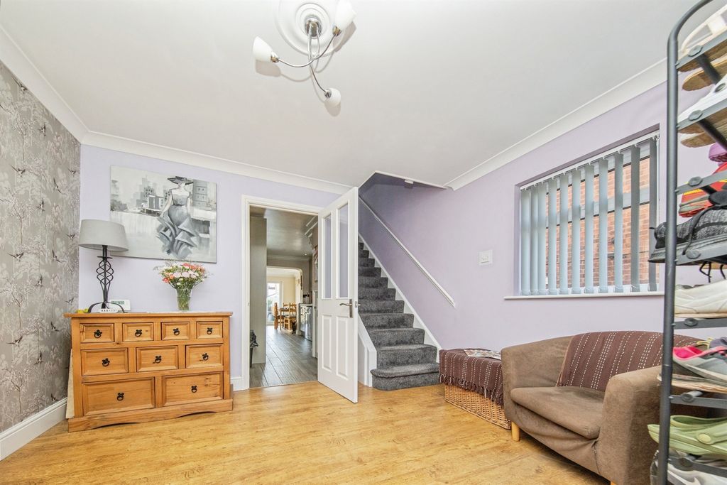 Property photo 2 of 23