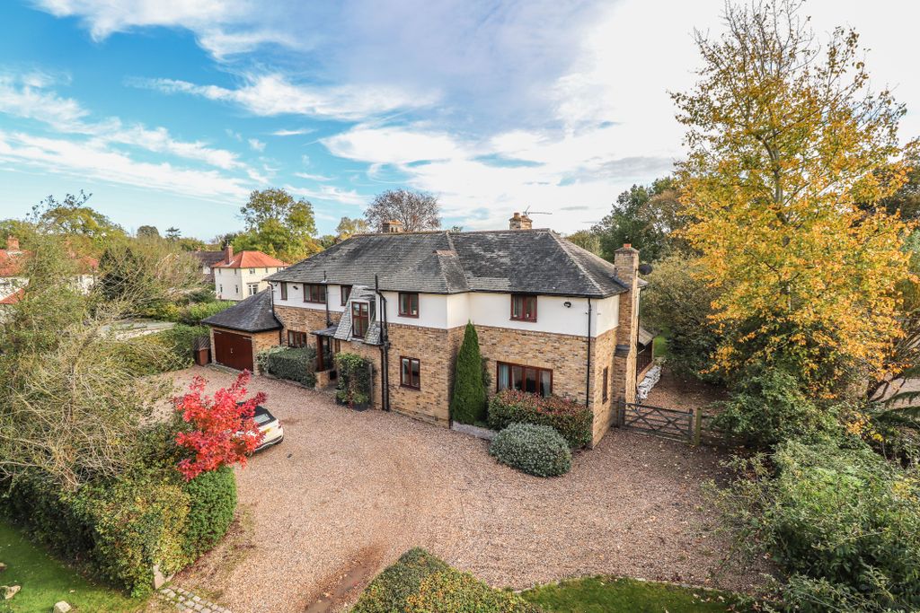 Property photo 1 of 33 Img_9408