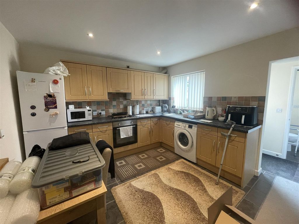 Property photo 3 of 16 Img_4896.Jpg