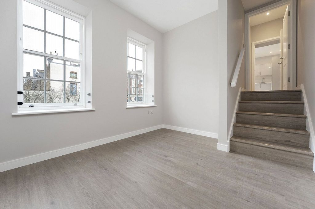 Property photo 1 of 8 Picture No. 01