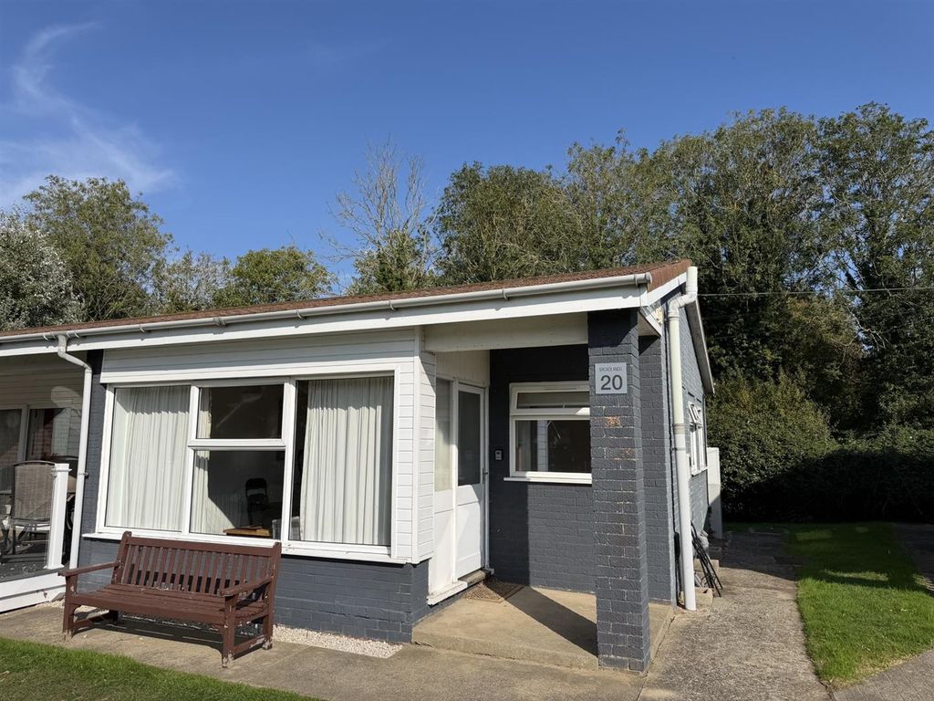 Property photo 1 of 12 Broadland Holiday Park (3).Jpg