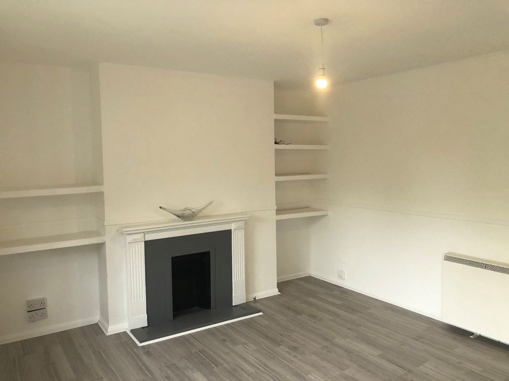 Property photo 2 of 10 Lounge-Dining Room