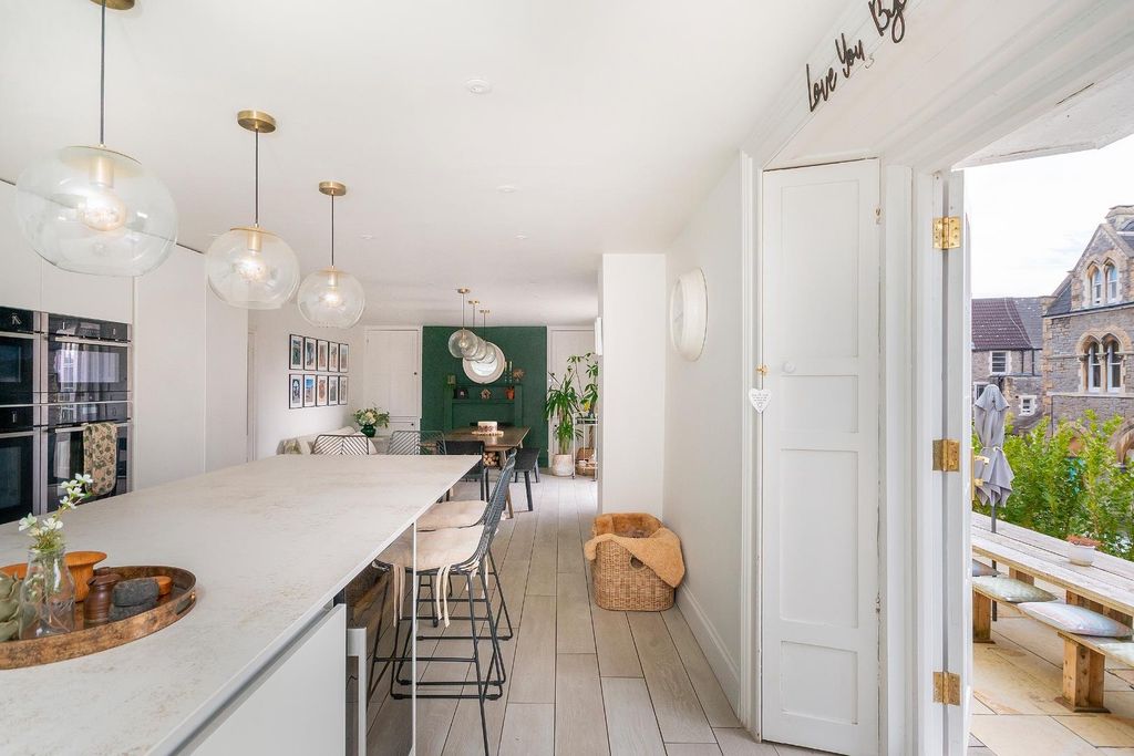 Property photo 3 of 30 1H7Rcn - Kitchen Diner A.Jpg