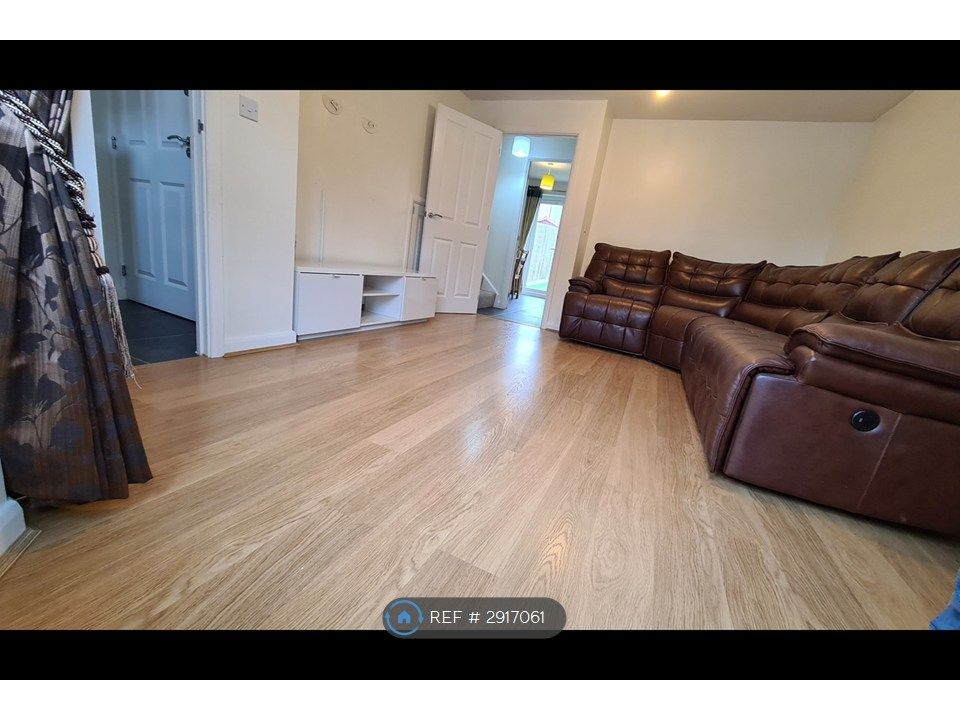 Property photo 1 of 15 Lounge 1