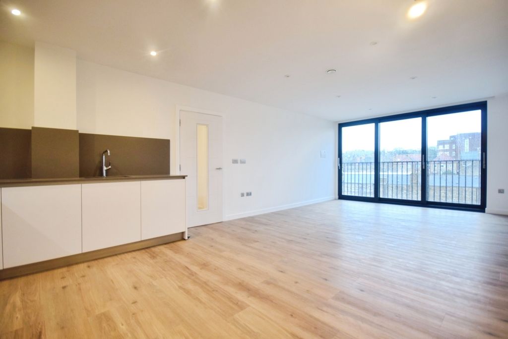 Property photo 3 of 9 Emin 28 Open Plan...
