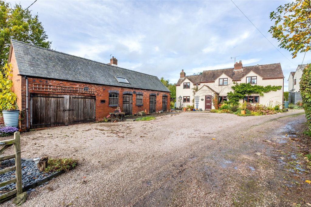 Property photo 1 of 48 Picture No. 15