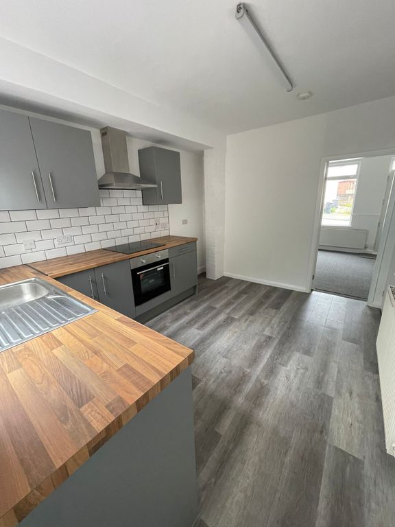 Property photo 3 of 13 5Packman10