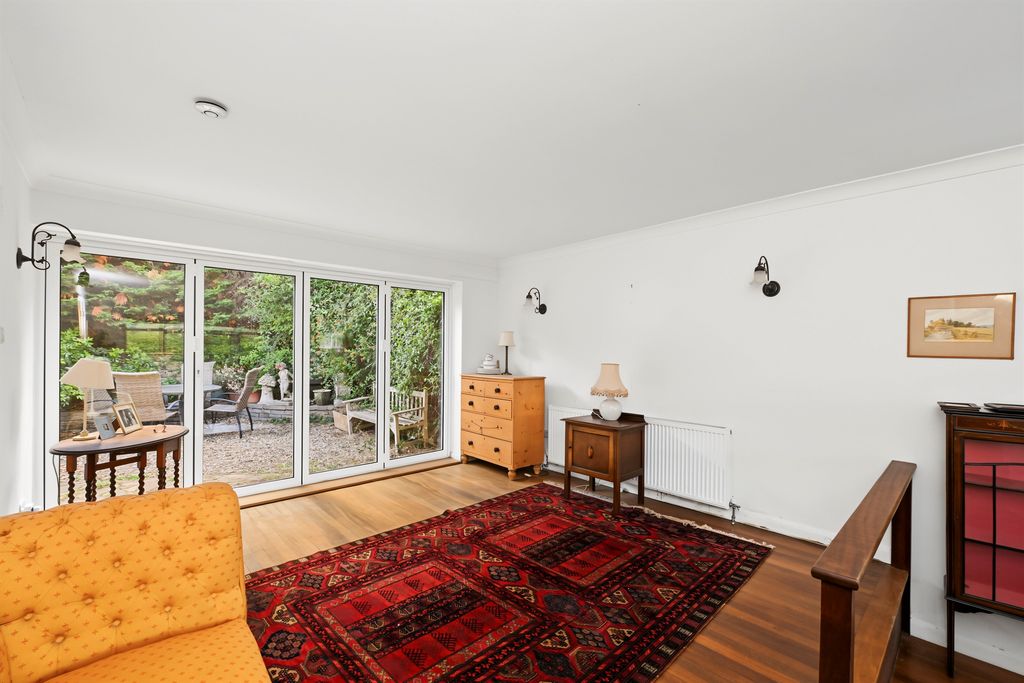 Property photo 2 of 24