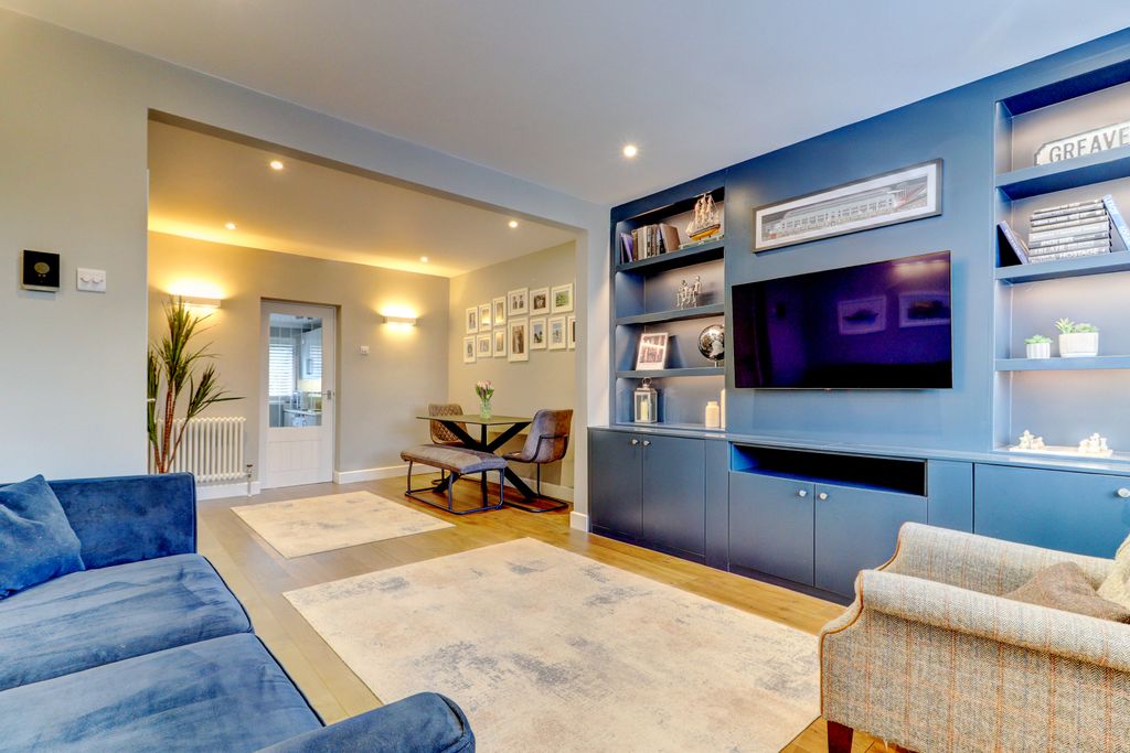 Property photo 2 of 12 Picture No. 13