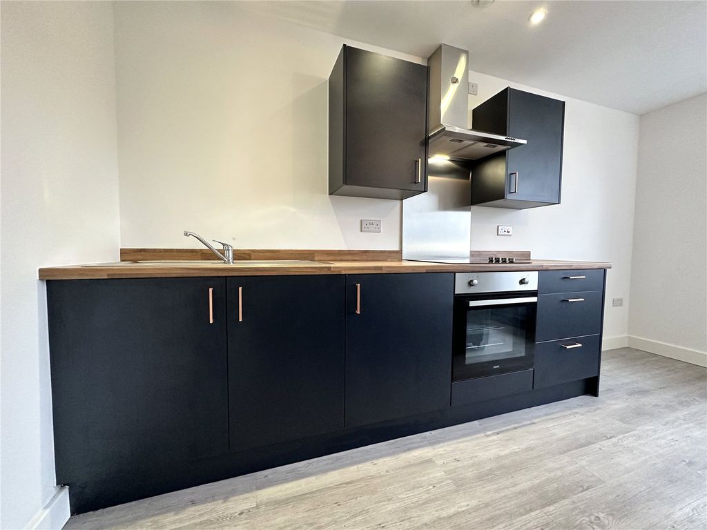 Property photo 3 of 8 Picture No. 05