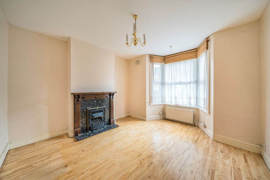Property photo 2 of 4