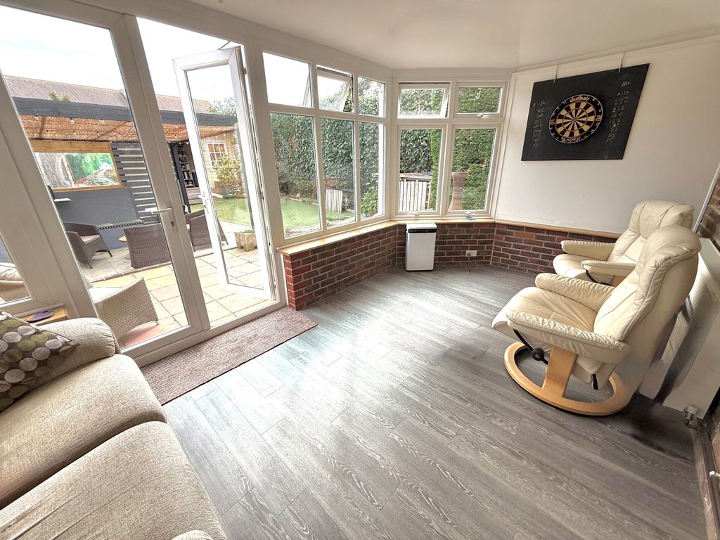 Property photo 3 of 22 Belvedere Conservatory