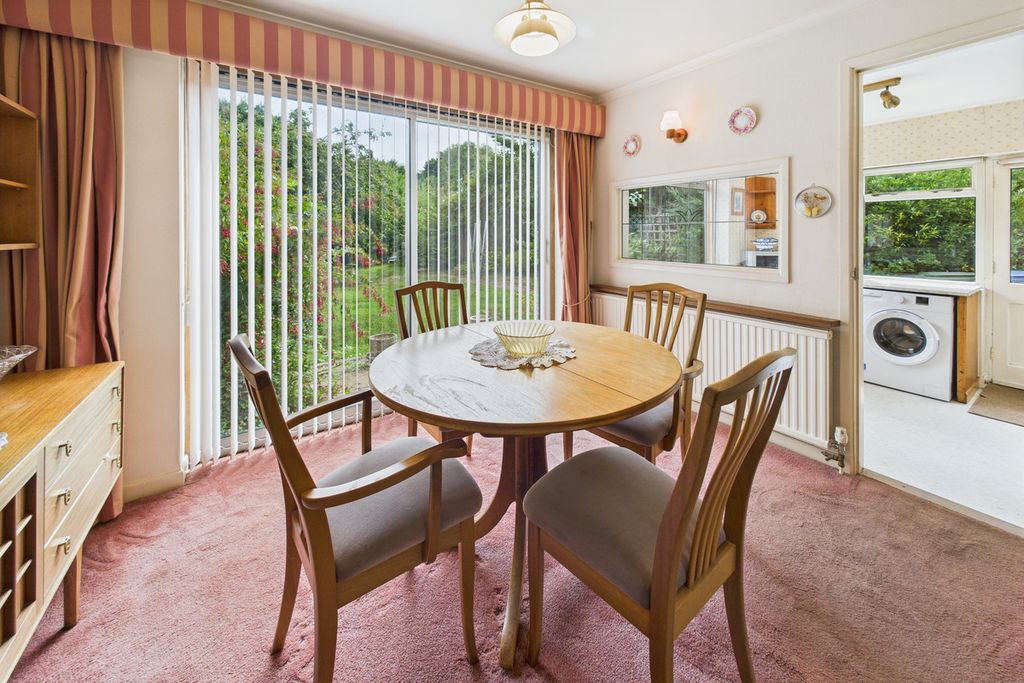 Property photo 3 of 16