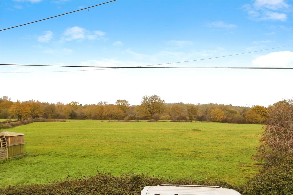 Property photo 3 of 21 Picture No. 17