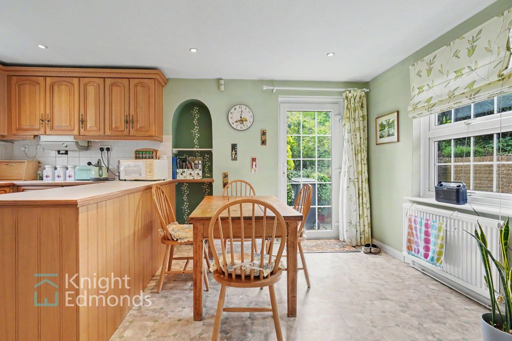 Property photo 3 of 17 Dining Room
